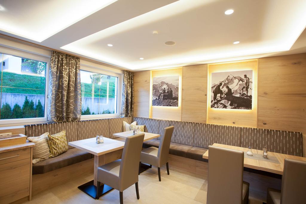 Fruehstueckspension Astoria เซิลเดน ภายนอก รูปภาพ